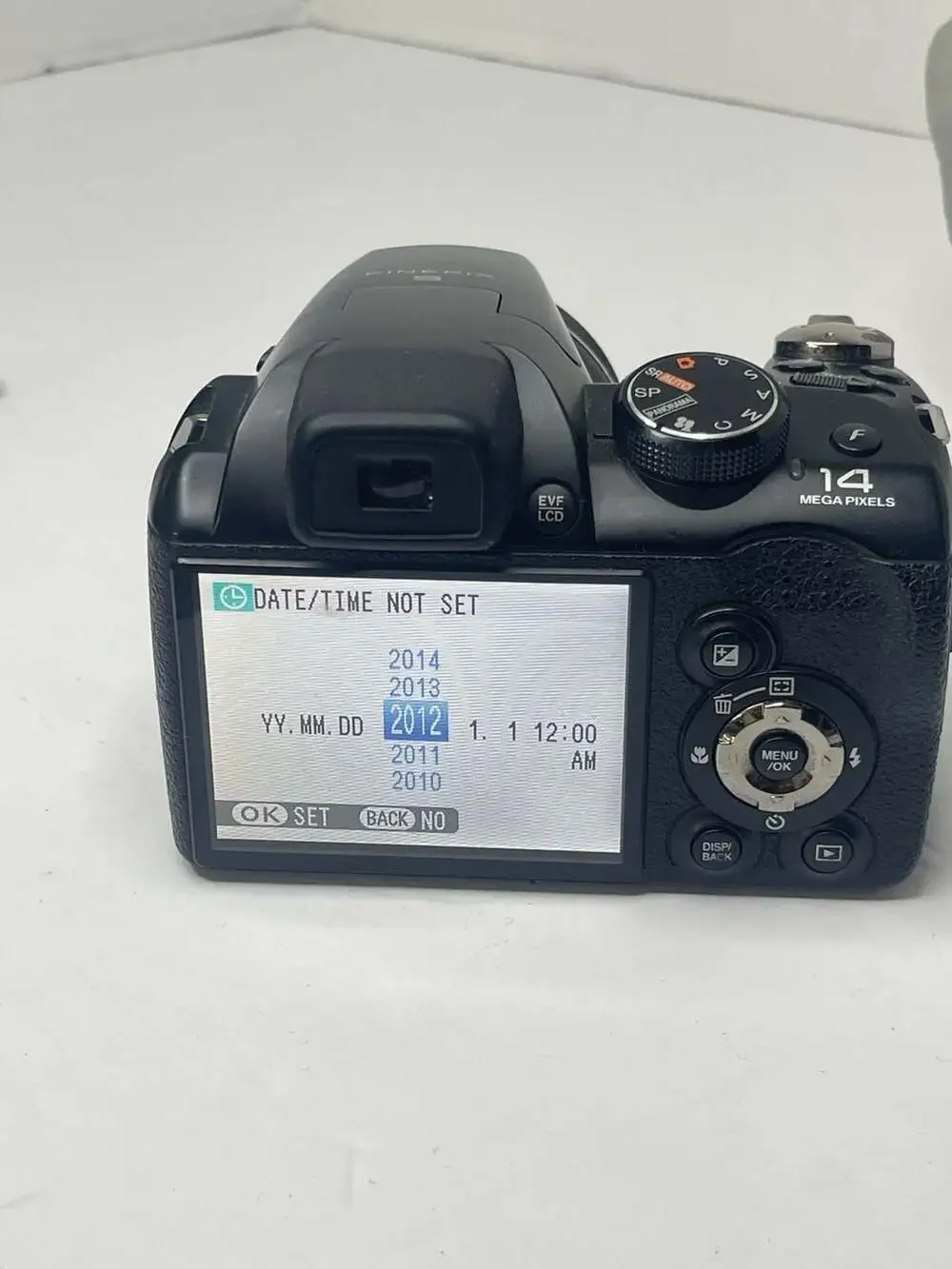 Fujifilm FinePix S4300 14MP Digital Camera with 30x Optical Zoom